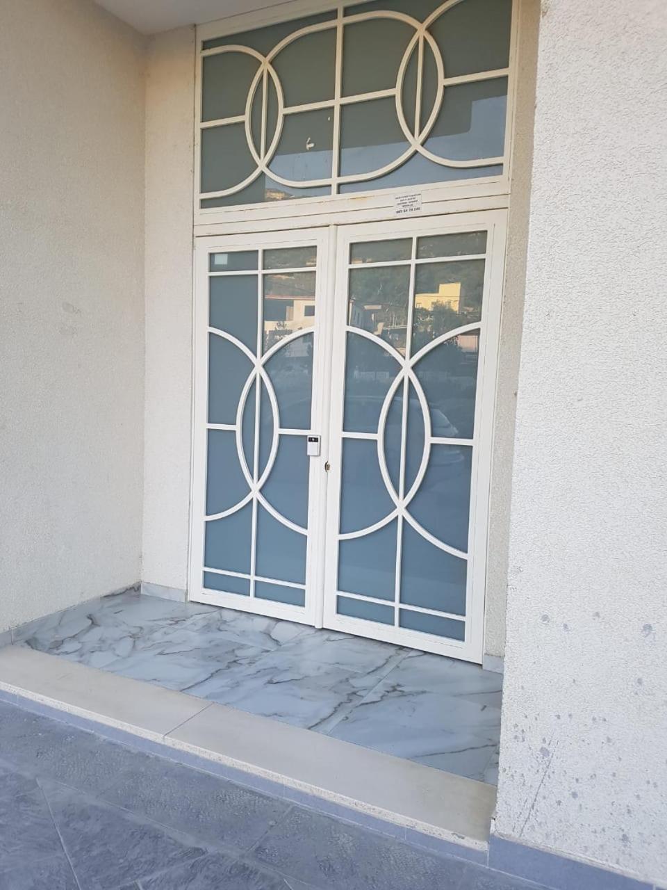 Lucky Lux Apartment Vlorë Εξωτερικό φωτογραφία