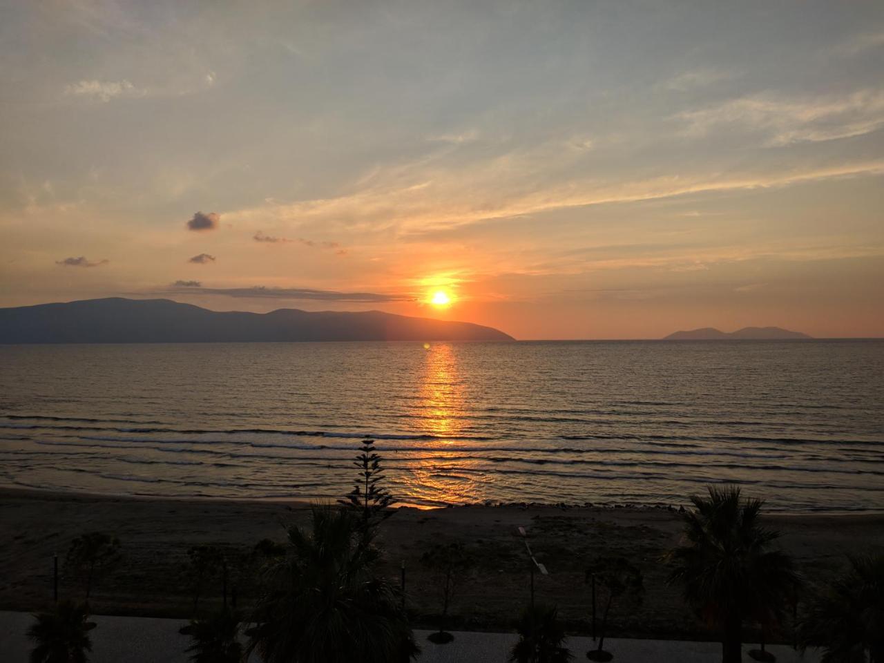 Lucky Lux Apartment Vlorë Εξωτερικό φωτογραφία