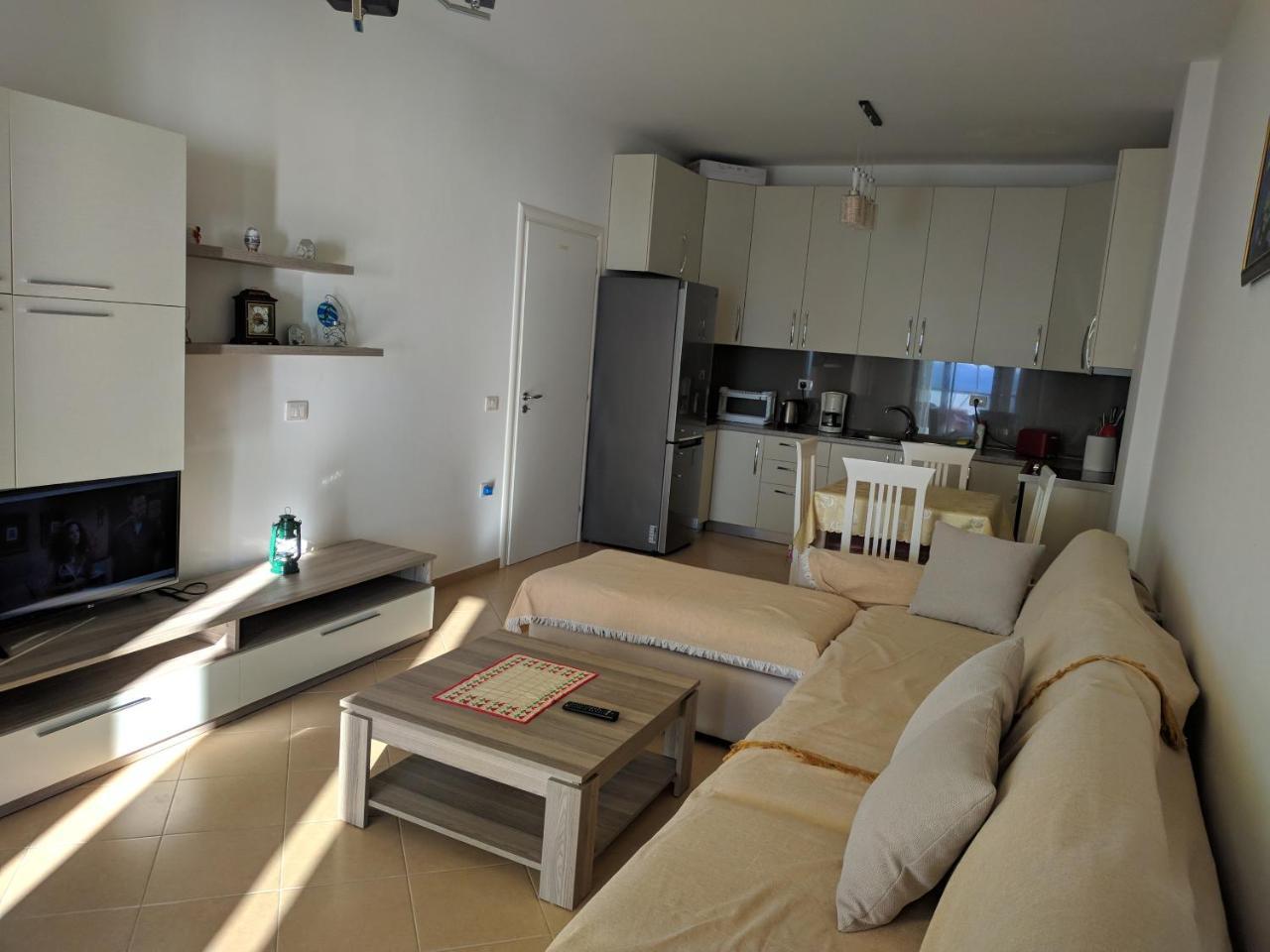Lucky Lux Apartment Vlorë Εξωτερικό φωτογραφία